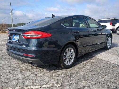 2020 Ford Fusion SE
