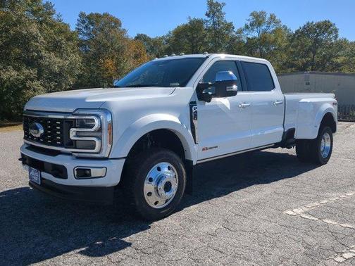 2025 Ford F-450 Platinum