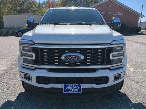 2025 Ford F-450 Platinum