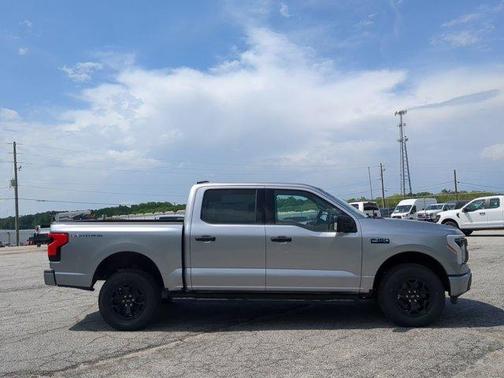 2025 Ford F-150 Lightning XLT