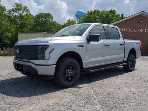 2025 Ford F-150 Lightning XLT