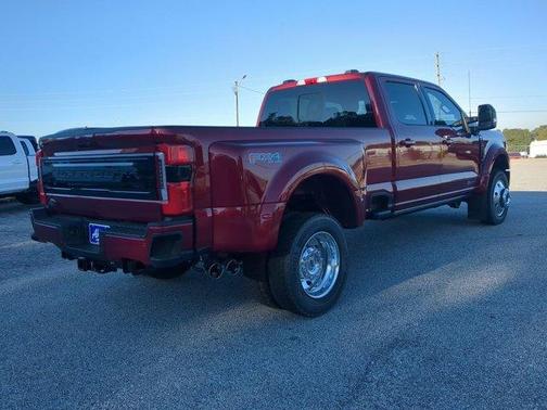 2025 Ford F-450 Platinum