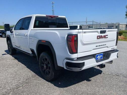 2024 GMC Sierra 2500 AT4