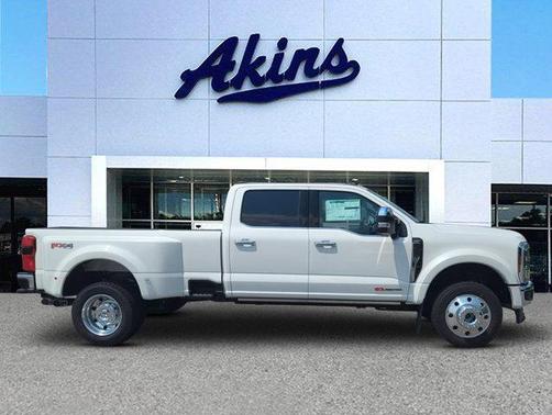 2025 Ford F-450 Lariat