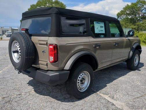 2025 Ford Bronco Base
