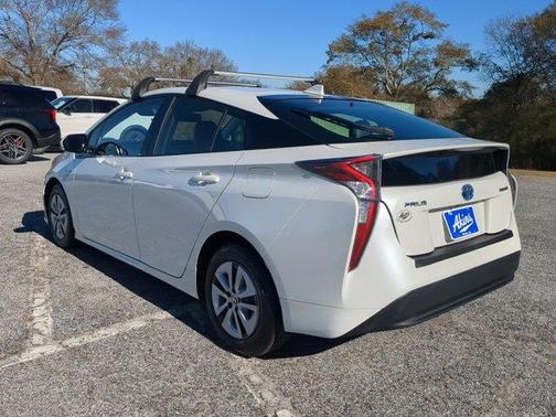2017 Toyota Prius Four Touring