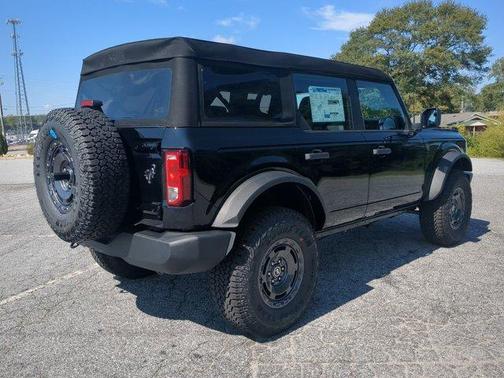 2025 Ford Bronco Base