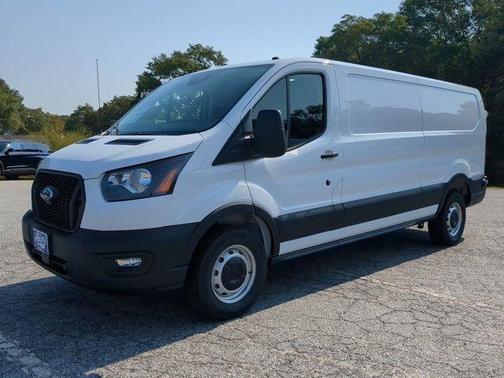 2025 Ford Transit-250 XL