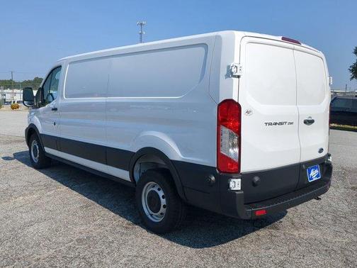 2025 Ford Transit-250 XL