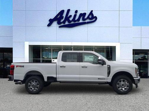 2025 Ford F-350 Lariat Super Duty