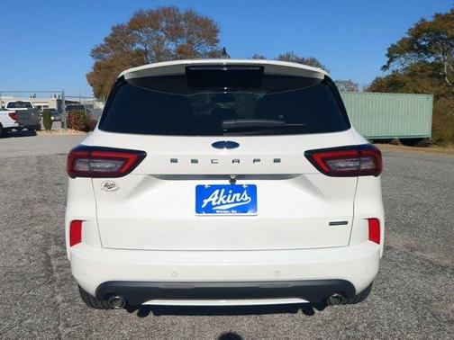 2026 Ford Escape ST-Line Elite