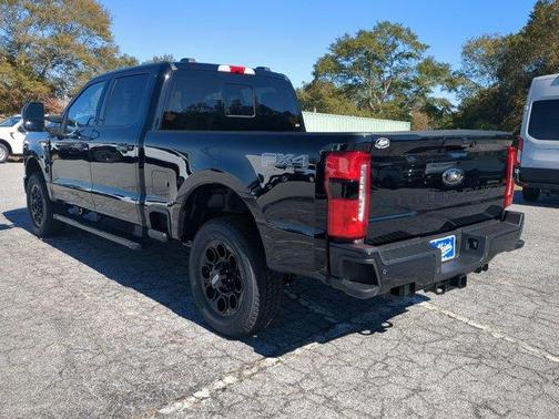 2026 Ford F-350 Lariat Super Duty