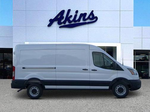 2026 Ford Transit-250 XL