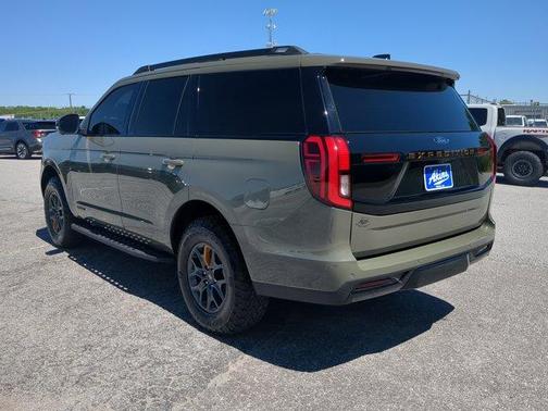 Green 2025 Ford Expedition Tremor