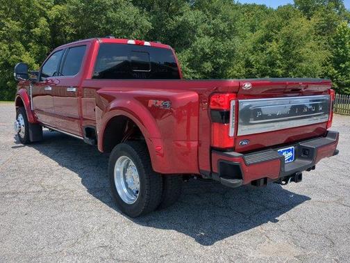 2025 Ford F-450 Platinum