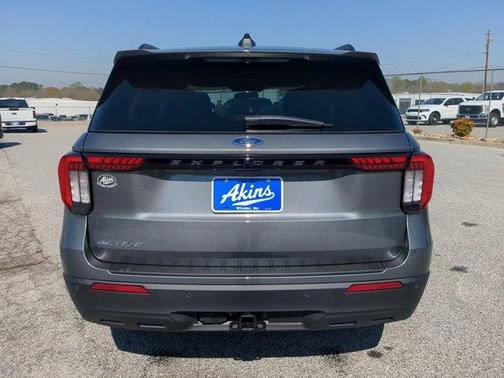 Carbonized Gray 2026 Ford Explorer Active