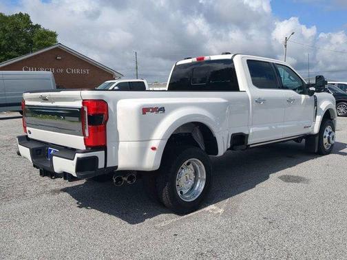2024 Ford F-450 LIMITED