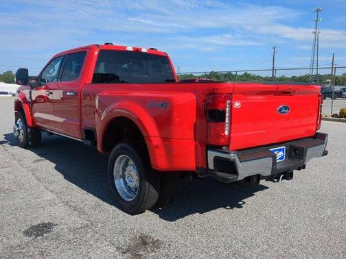 2025 Ford F-450 Lariat