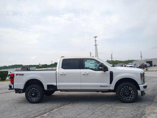 2025 Ford F-250 Platinum