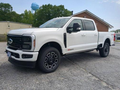 2025 Ford F-250 Platinum