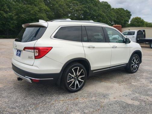 White Diamond Pearl 2019 Honda Pilot Elite