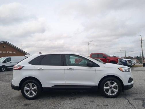 2024 Ford Edge SE