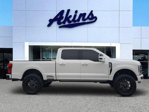 2024 Ford F-250 Platinum