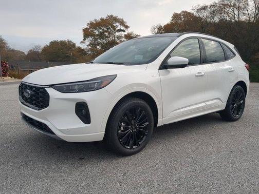 2026 Ford Escape ST-Line Elite