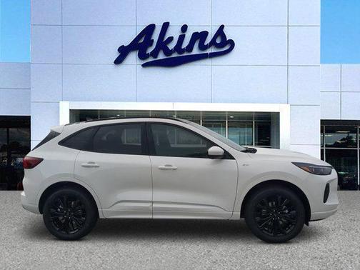 2026 Ford Escape ST-Line Elite