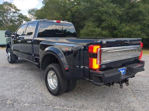 2023 Ford F-350 Platinum