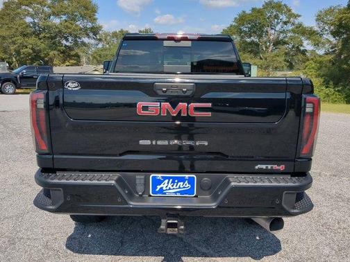 2024 GMC Sierra 2500 AT4