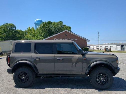 Gray 2026 Ford Bronco Badlands