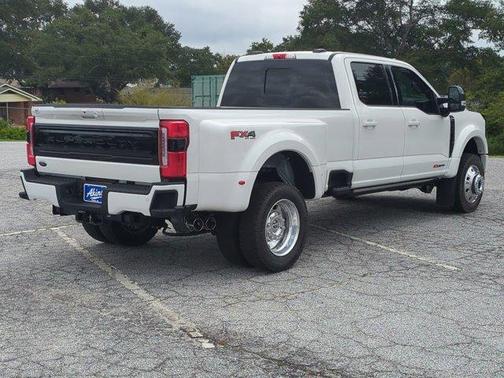 2025 Ford F-450 Platinum