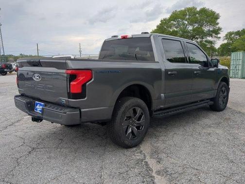 2025 Ford F-150 Lightning Flash