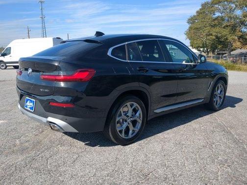 2024 BMW X4 xDrive30i