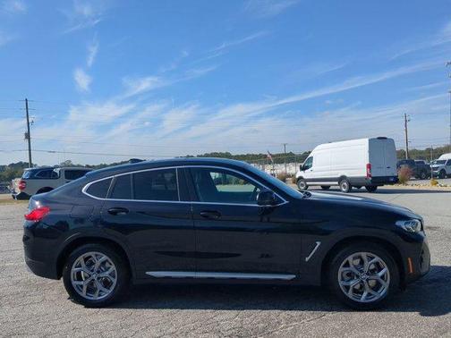 2024 BMW X4 xDrive30i