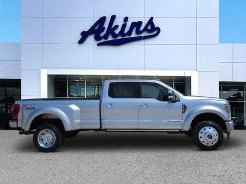 Iconic Silver Metallic 2022 Ford F-450 Platinum