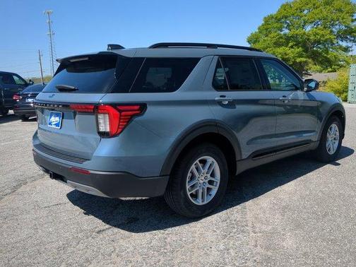 Vapor Blue Metallic 2026 Ford Explorer Active