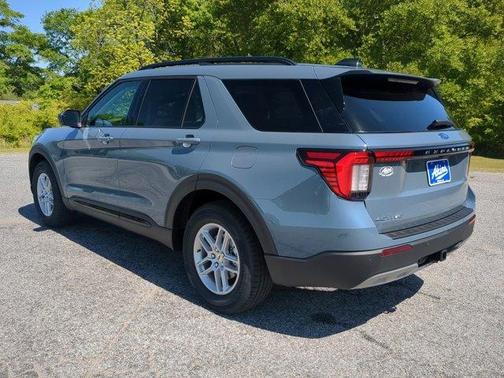 Vapor Blue Metallic 2026 Ford Explorer Active