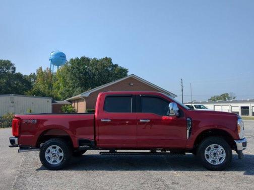 2025 Ford F-250 XLT