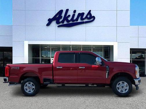 2025 Ford F-250 XLT