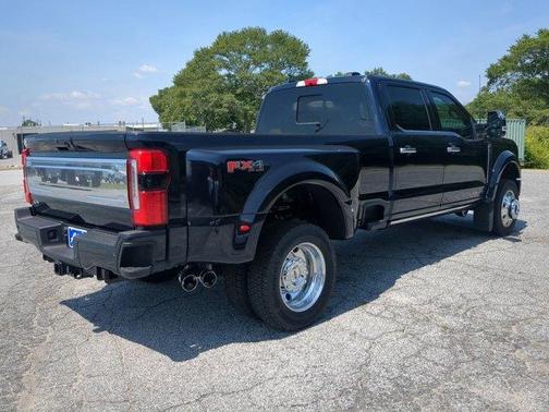 2025 Ford F-450 Platinum