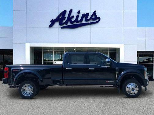 2025 Ford F-450 Platinum