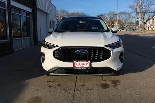 2026 Ford Escape Platinum