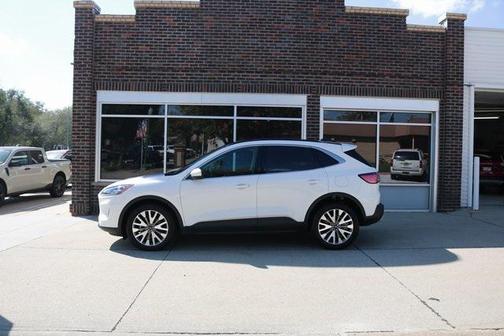 2022 Ford Escape Titanium