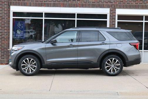 Gray 2026 Ford Explorer ST-Line