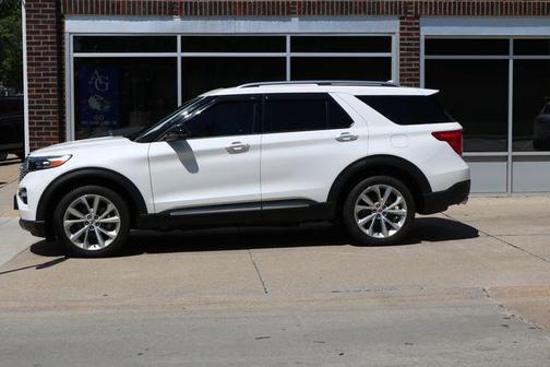 Star White Metallic Tri-Coat 2023 Ford Explorer Platinum