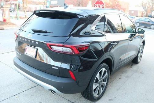 2025 Ford Escape Platinum