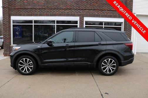2022 Ford Explorer ST-Line