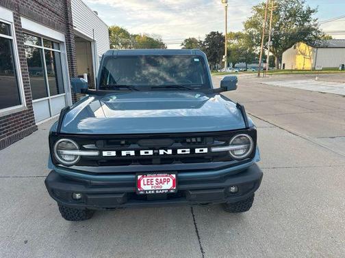 Blue 2022 Ford Bronco Outer Banks